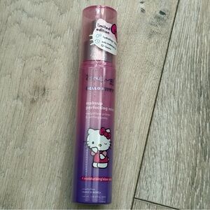 The Crème X Hello Kitty Makeup Perfecting Mist 3.38 FL OZ